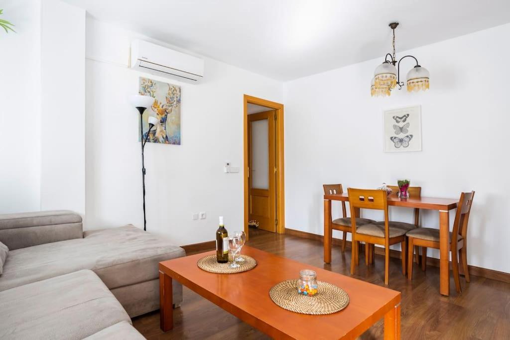 Ayala Beach Apartment Málaga Extérieur photo